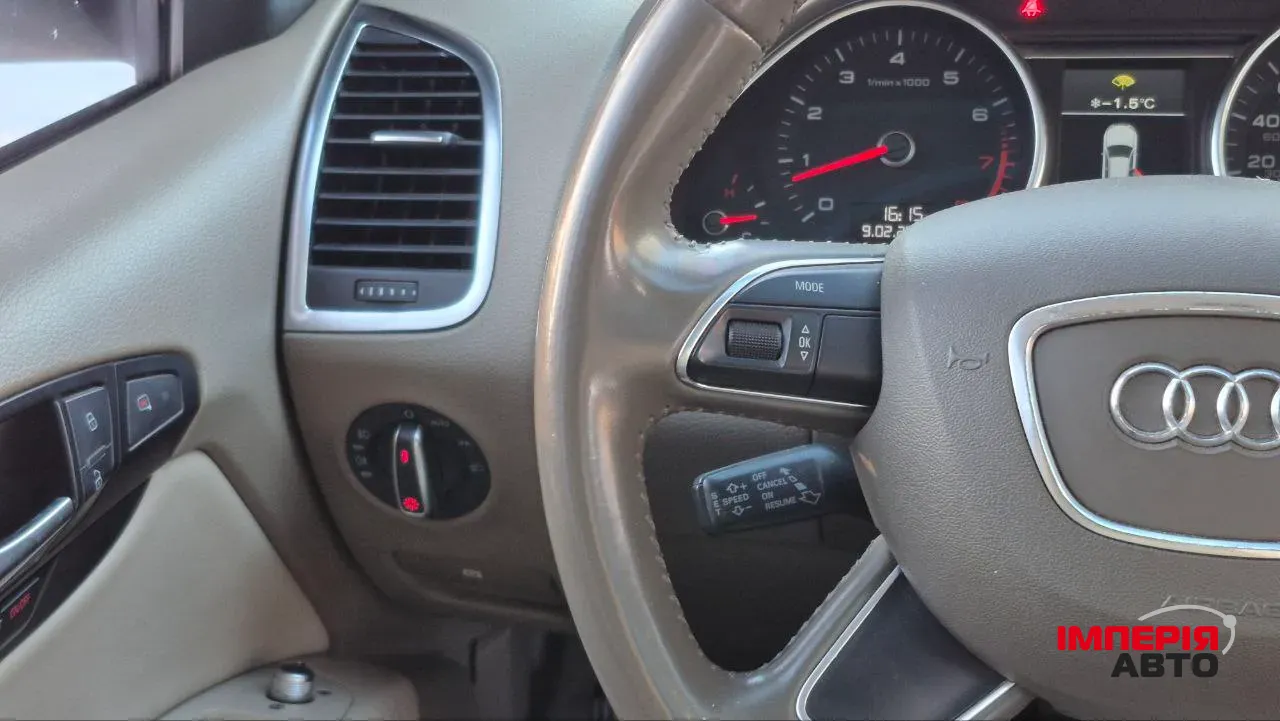 Audi Q7 - фото 18