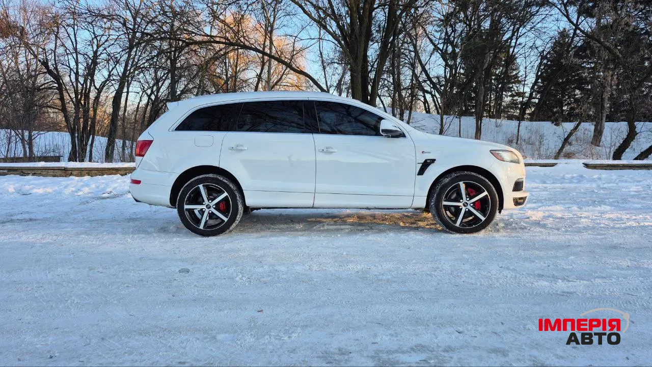 Audi Q7 - фото 22