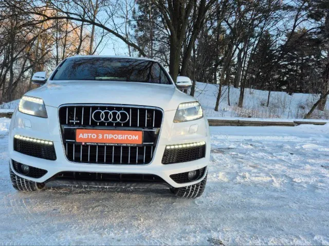 Audi Q7 - фото 2