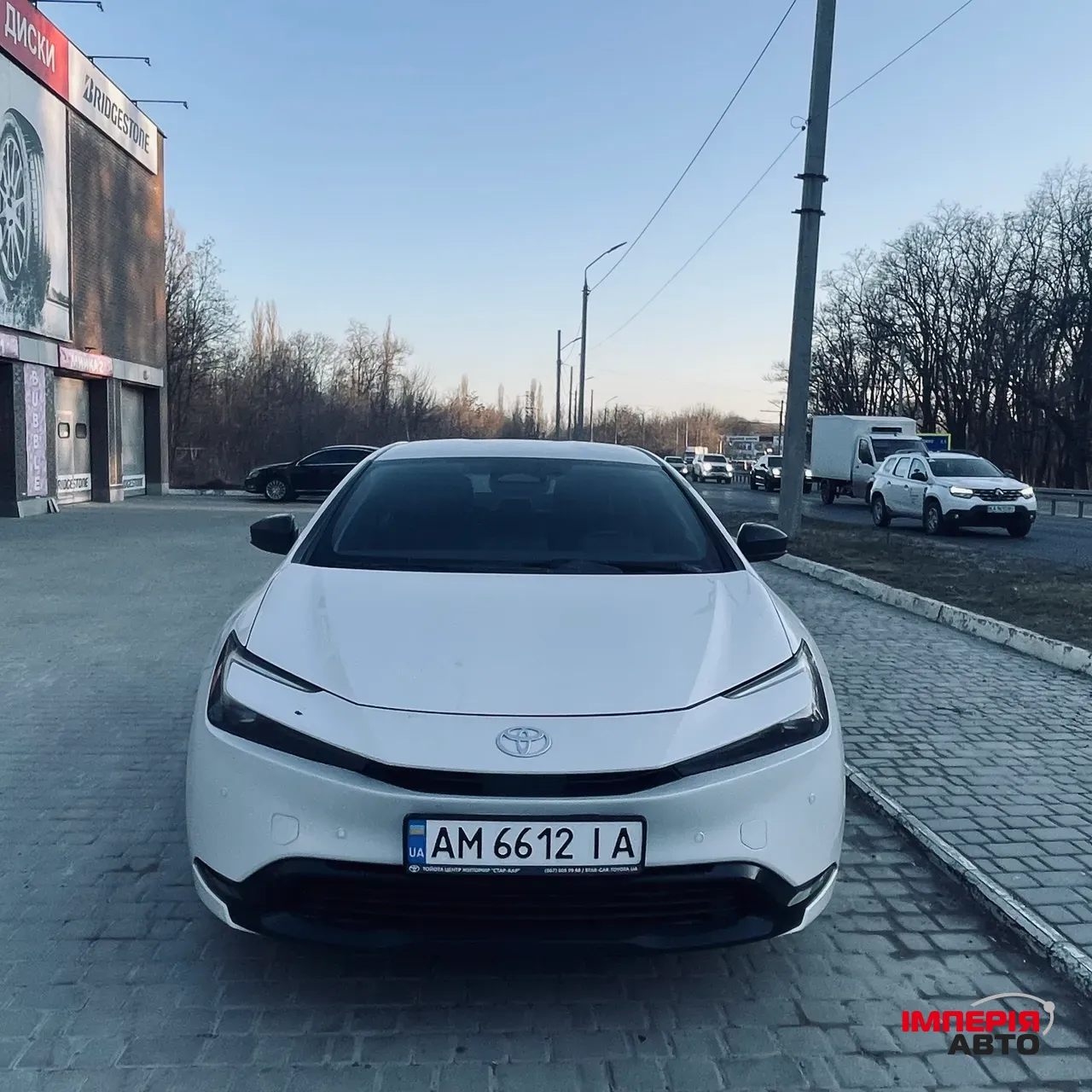 Toyota Prius - фото 2