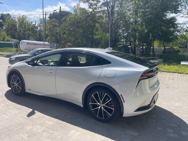Toyota Prius - зображення 4