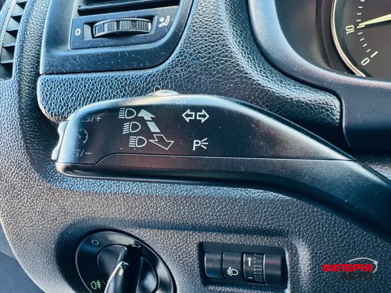 Skoda Fabia - фото 18