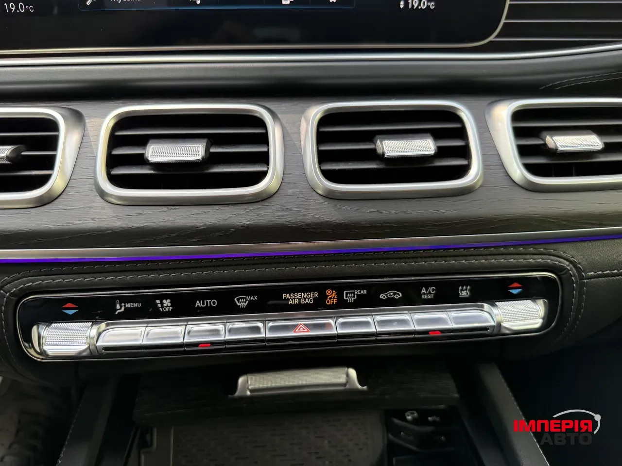 Mercedes-Benz GLS - фото 41