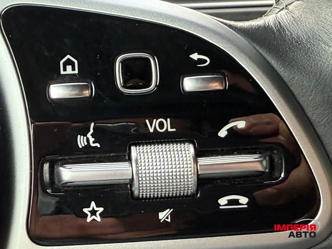 Mercedes-Benz GLS - фото 47