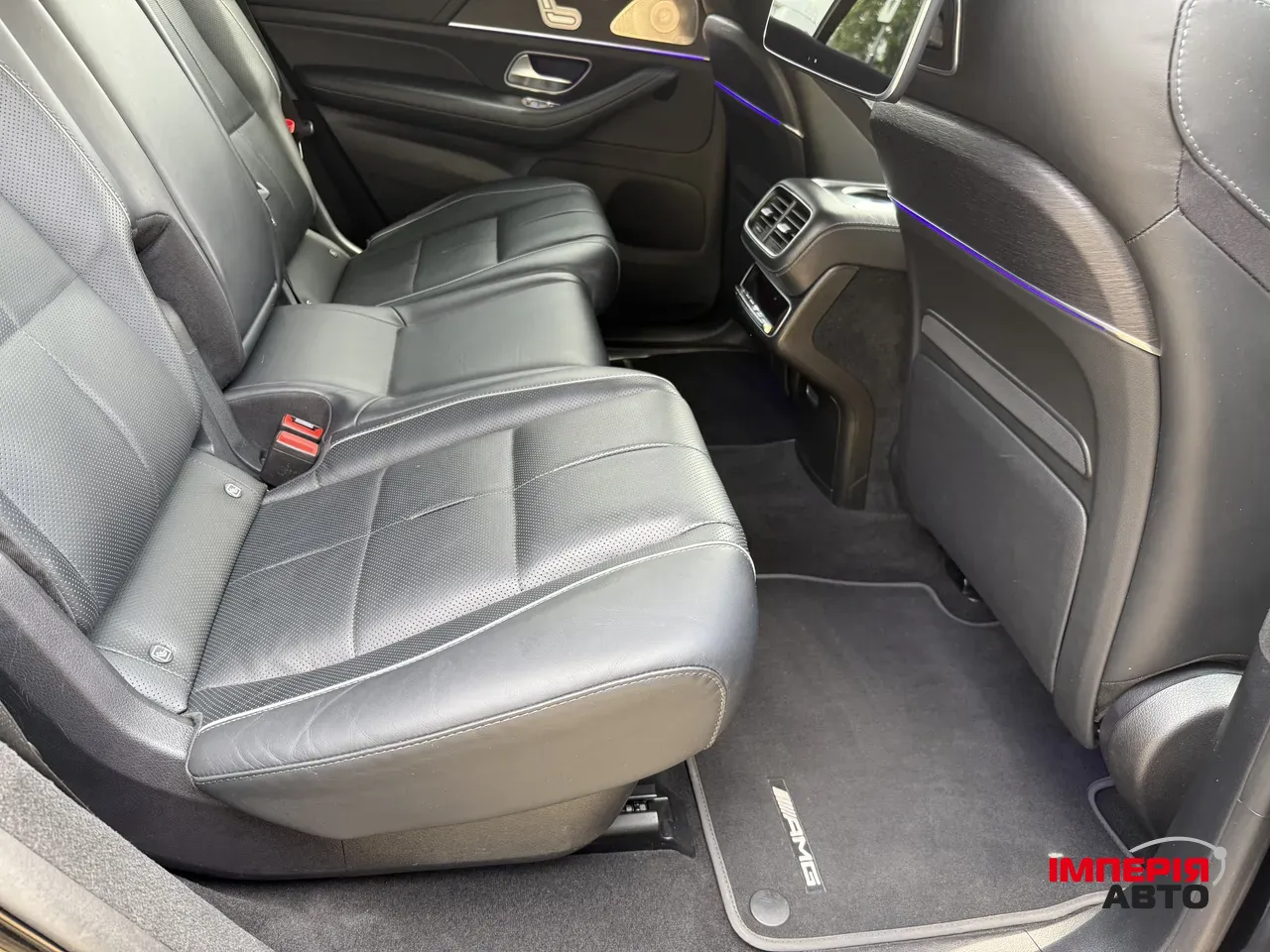 Mercedes-Benz GLS - фото 25