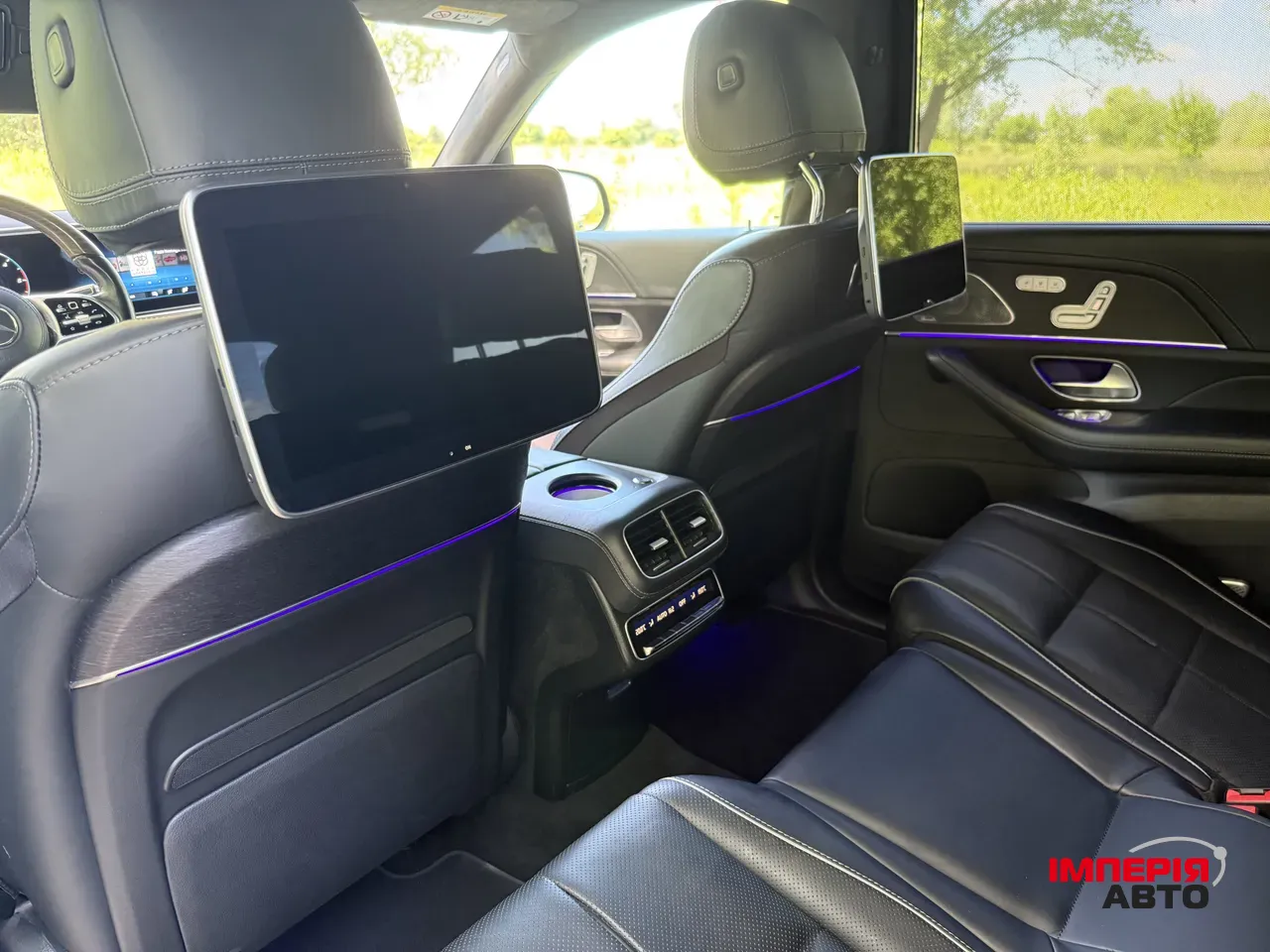 Mercedes-Benz GLS - фото 6