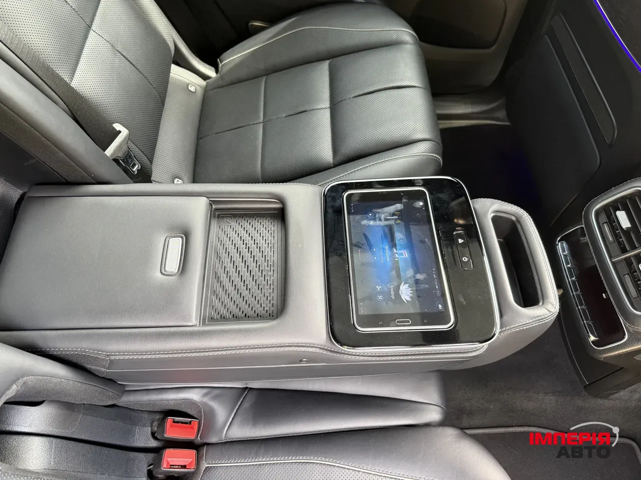 Mercedes-Benz GLS - фото 22