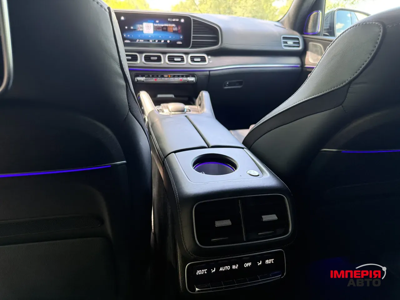 Mercedes-Benz GLS - фото 7