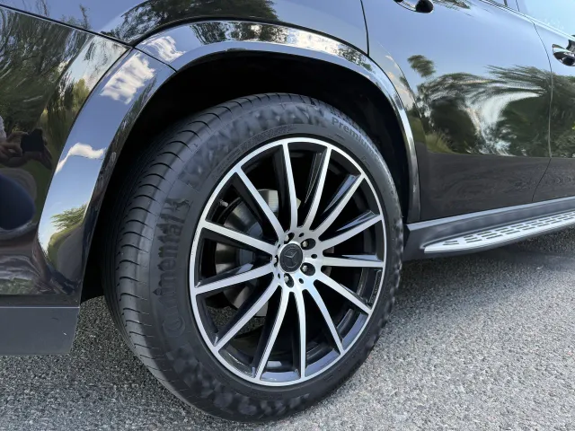 Mercedes-Benz GLS - фото 3