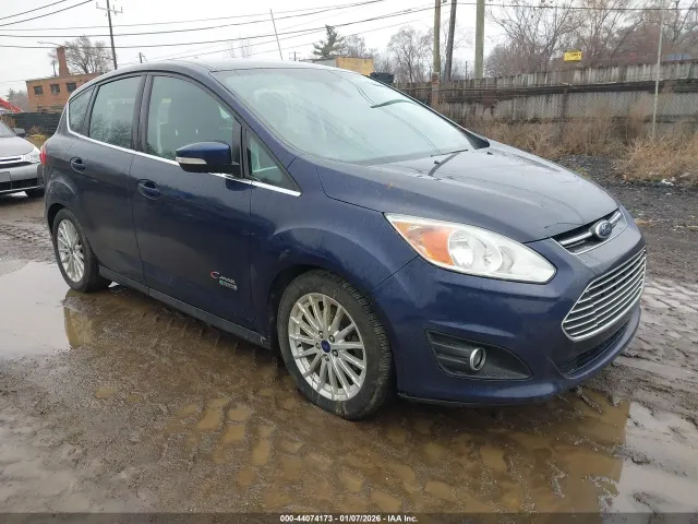 Ford C-MAX - фото 1