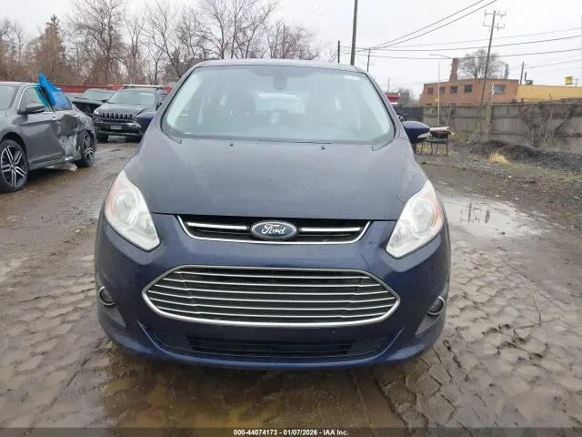 Ford C-MAX - фото 2