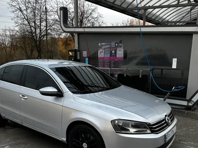 Volkswagen Passat - фото 1