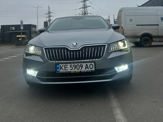 Skoda Superb - фото 5