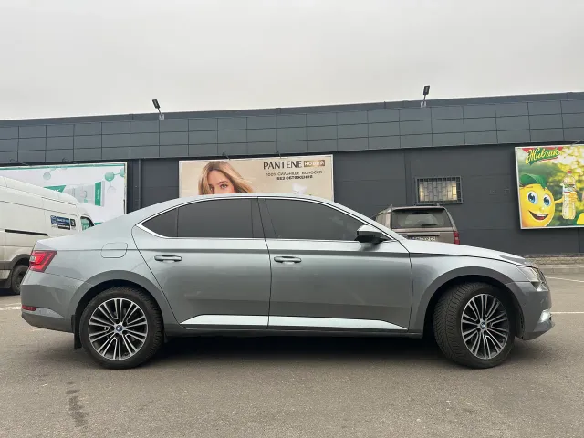 Skoda Superb - фото 3