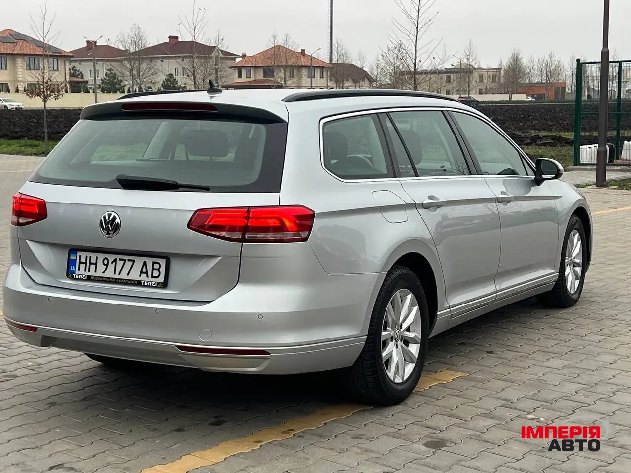 Volkswagen Passat - фото 4