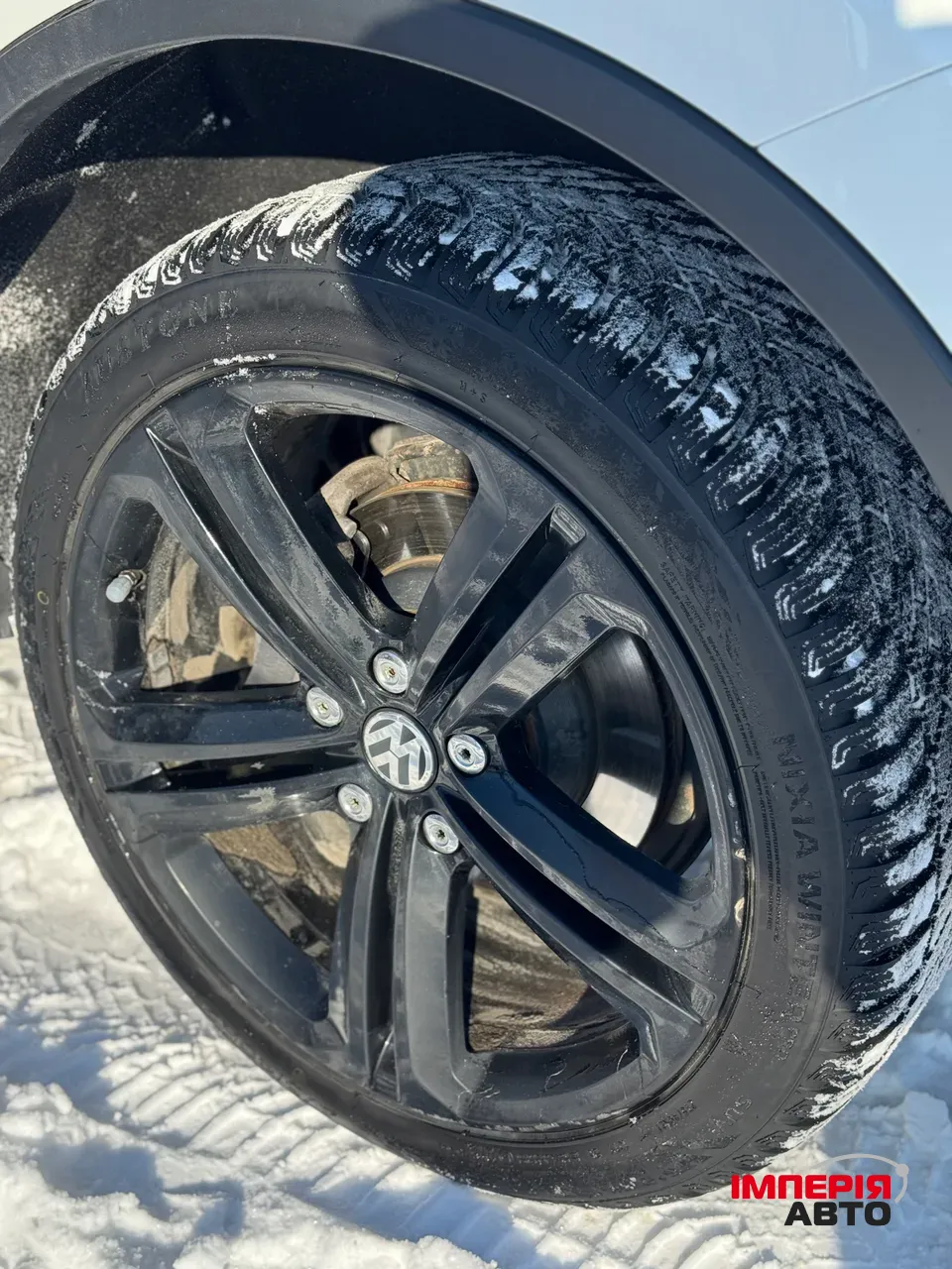 Volkswagen Touareg - фото 7