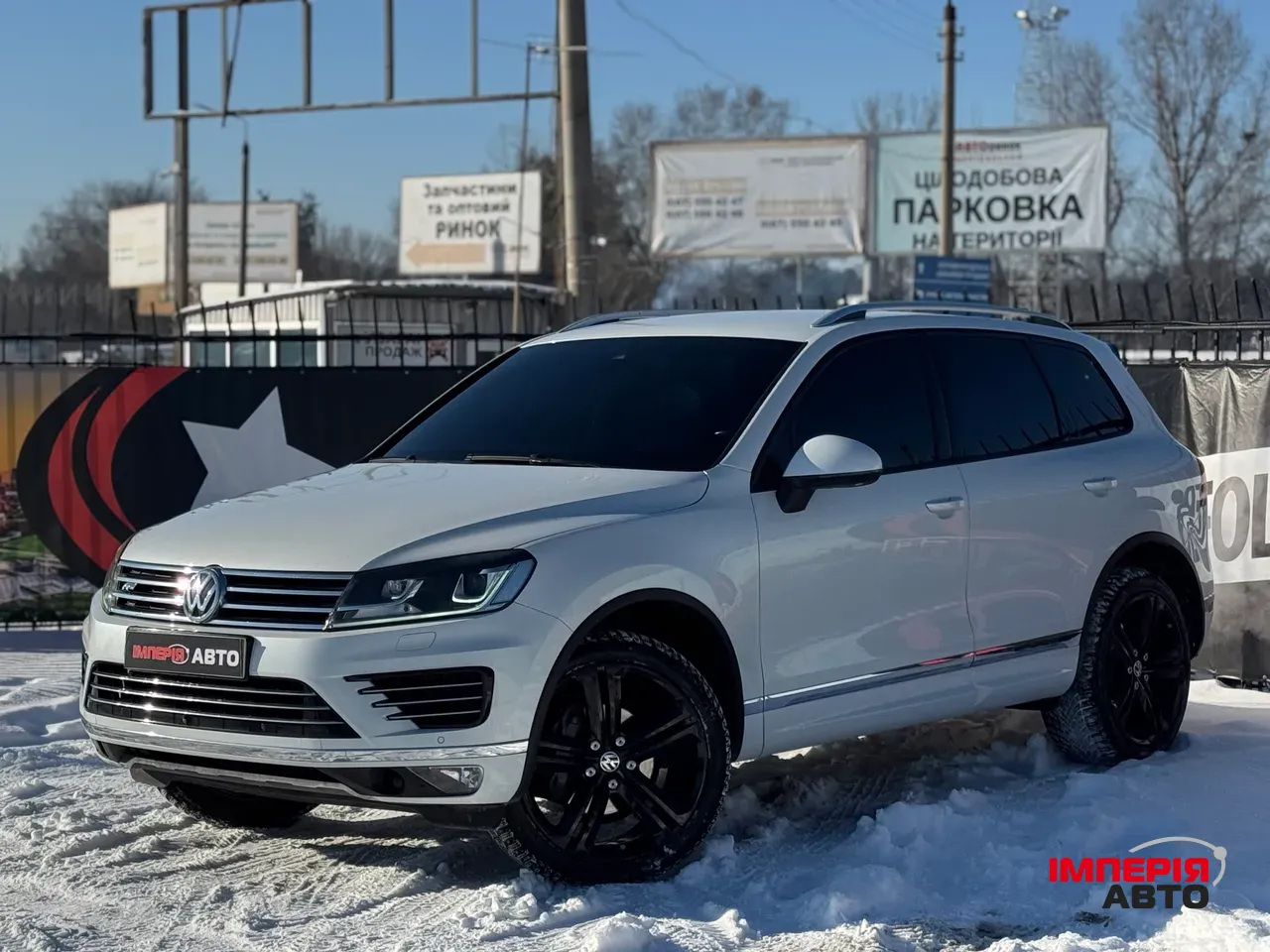 Volkswagen Touareg - фото 1