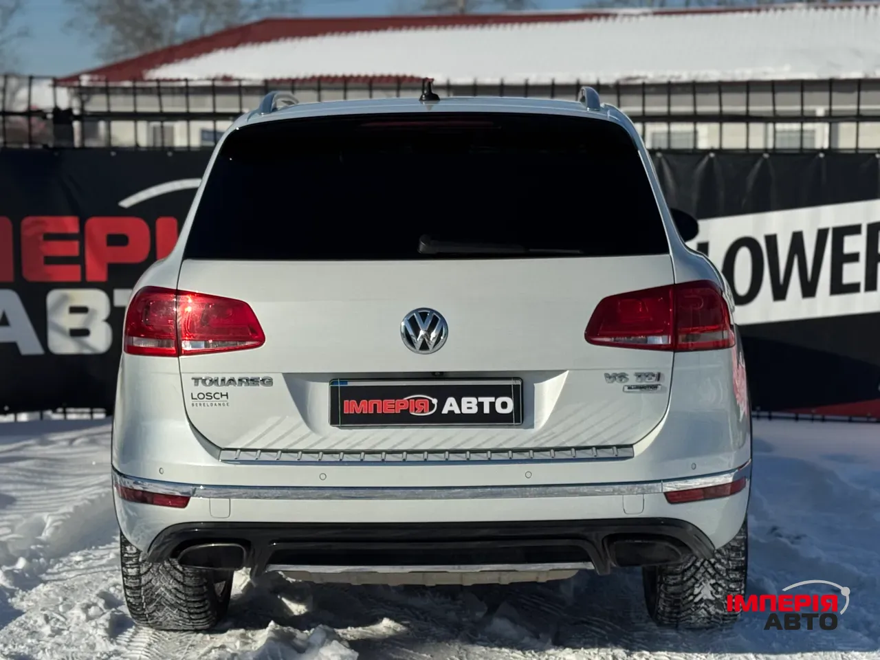 Volkswagen Touareg - фото 4