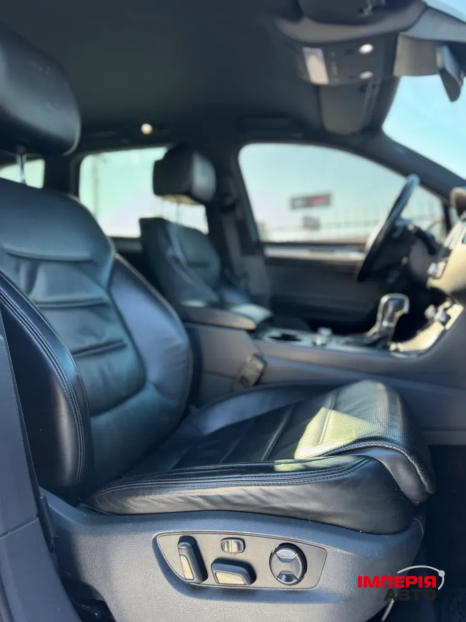 Volkswagen Touareg - фото 21