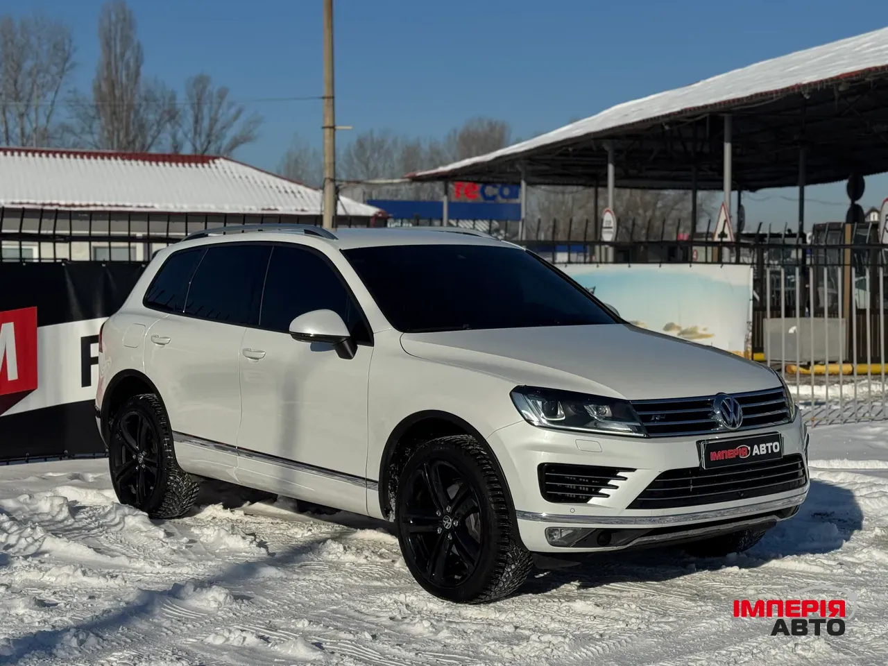 Volkswagen Touareg - фото 3