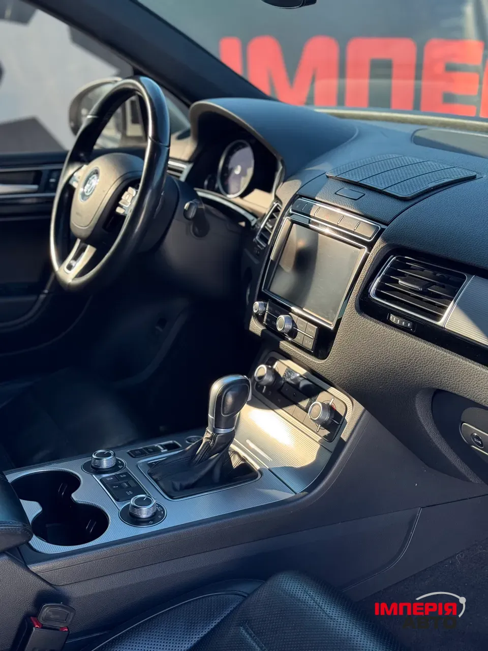 Volkswagen Touareg - фото 20