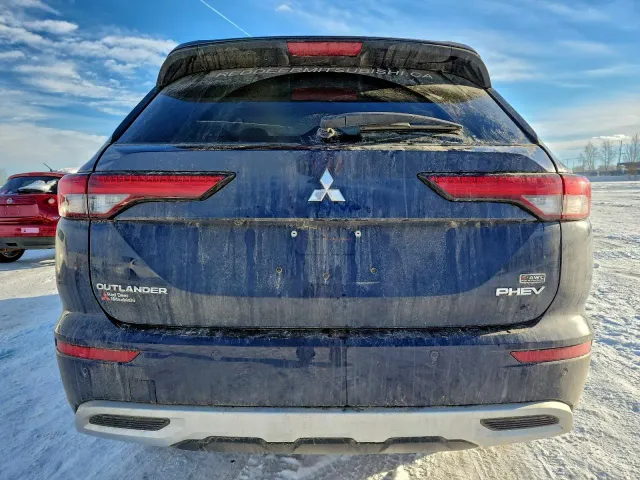 Mitsubishi Outlander - фото 5