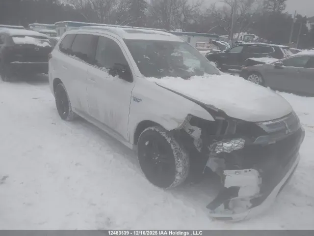 Mitsubishi Outlander - фото 3