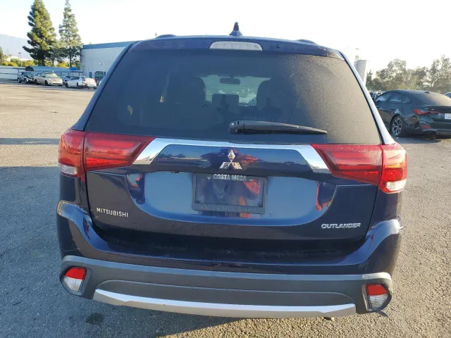 Mitsubishi Outlander - фото 5