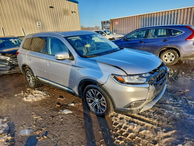 Mitsubishi Outlander - фото 3