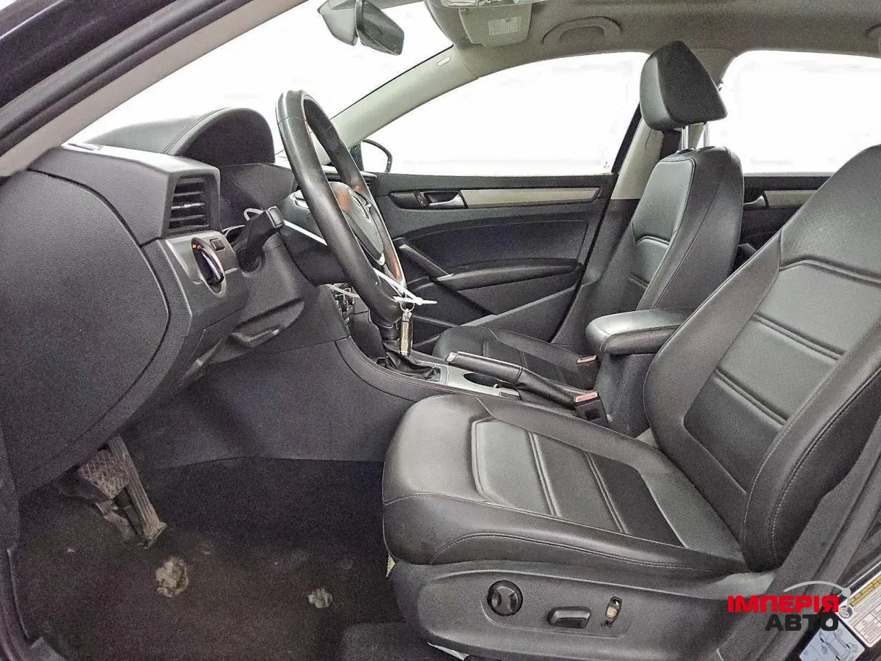 Volkswagen Passat - фото 7