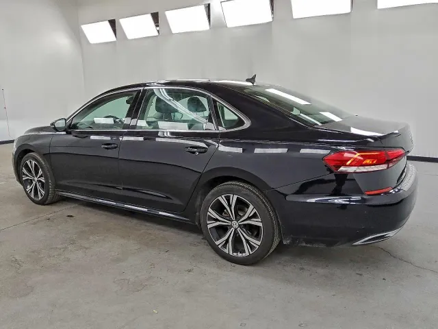 Volkswagen Passat - фото 4