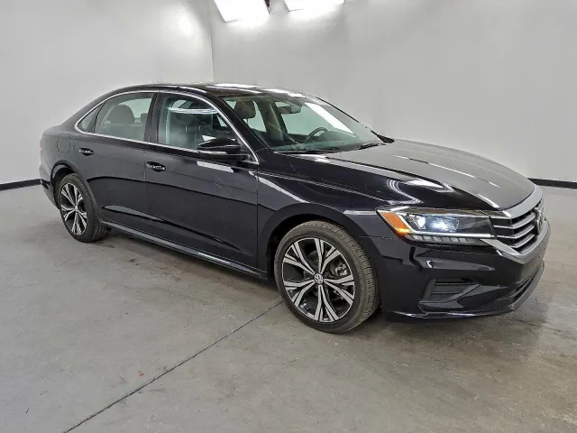 Volkswagen Passat - фото 3