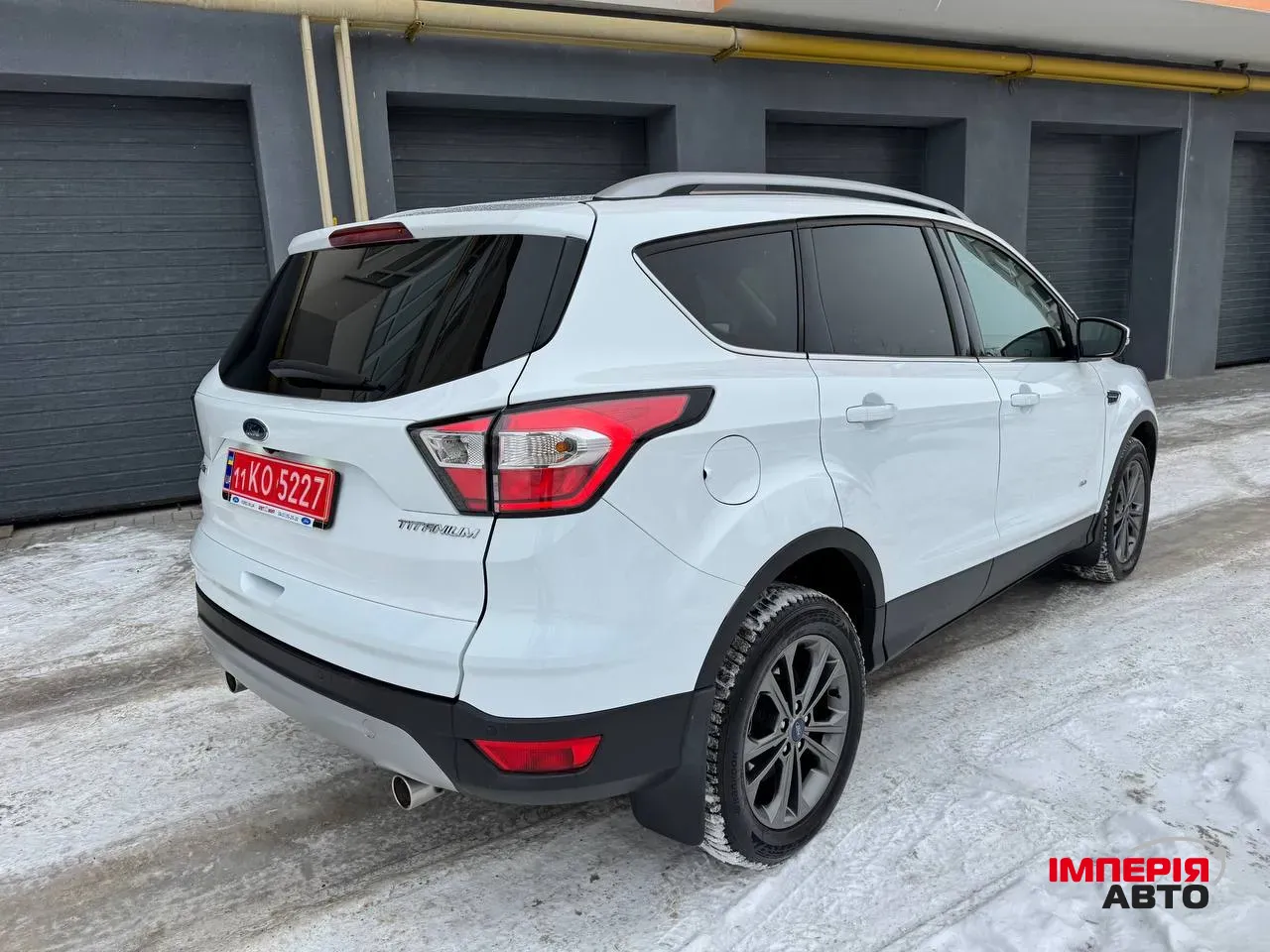 Ford Kuga - фото 8