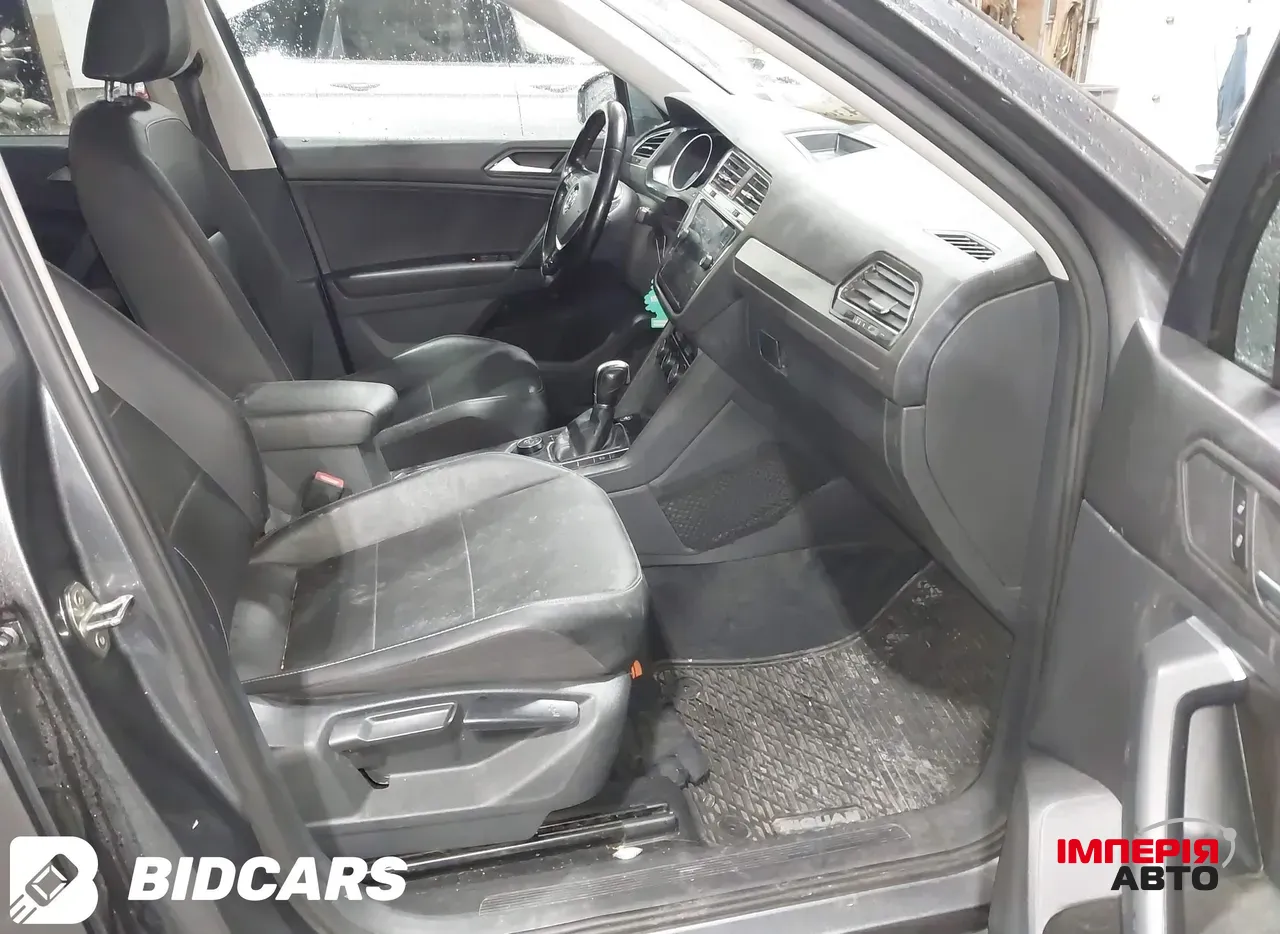 Volkswagen Tiguan - фото 7