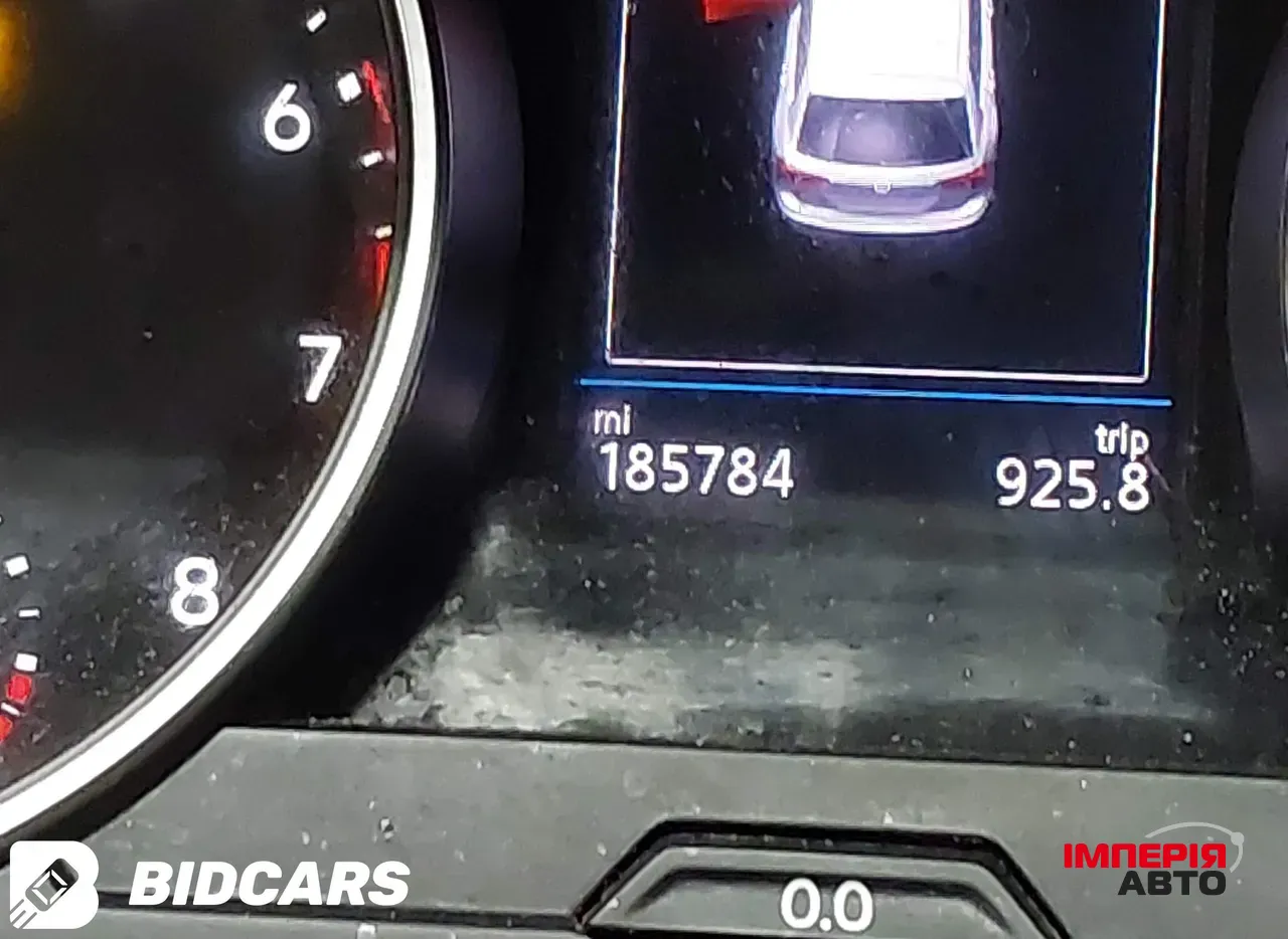 Volkswagen Tiguan - фото 9