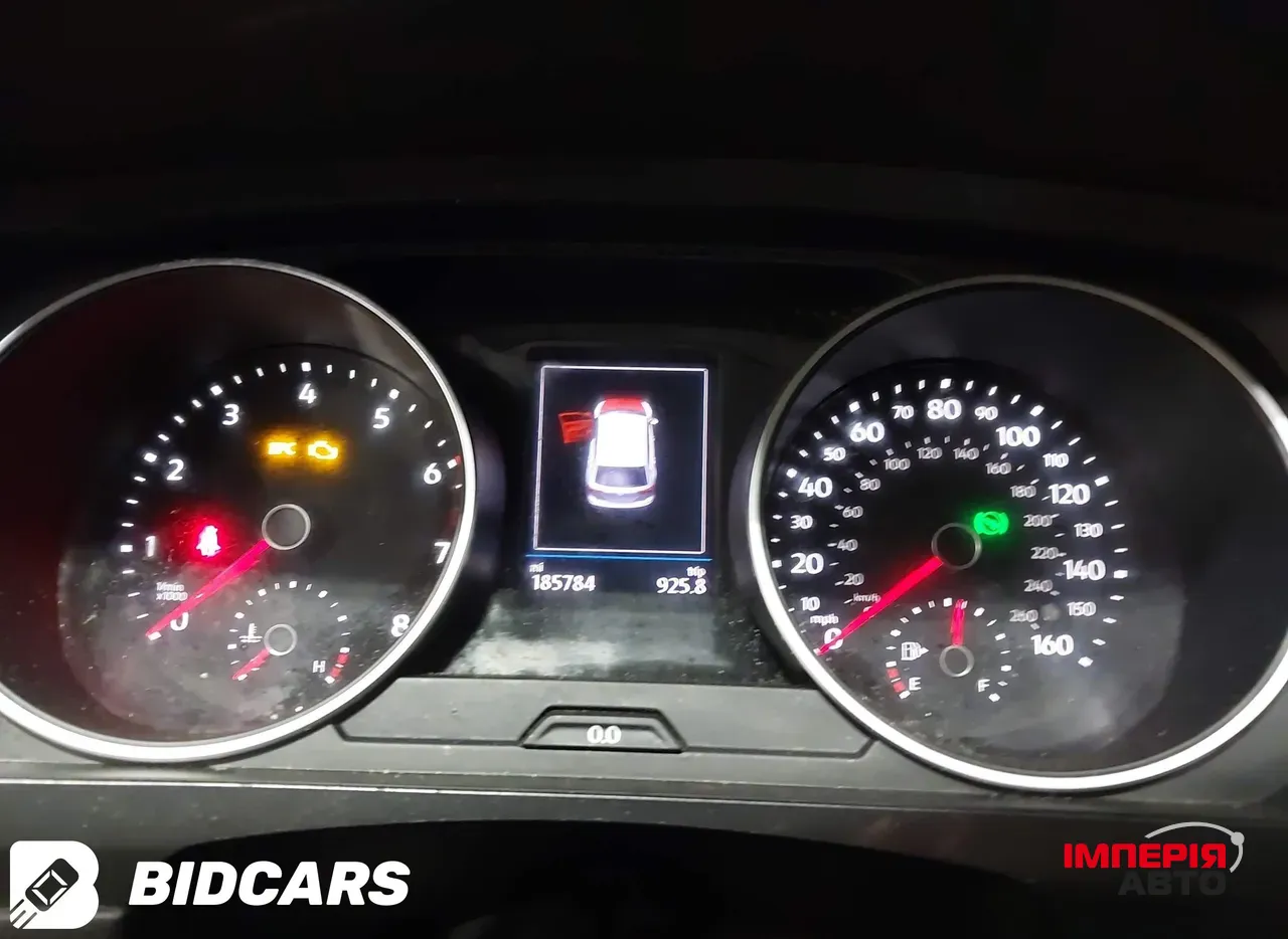 Volkswagen Tiguan - фото 8