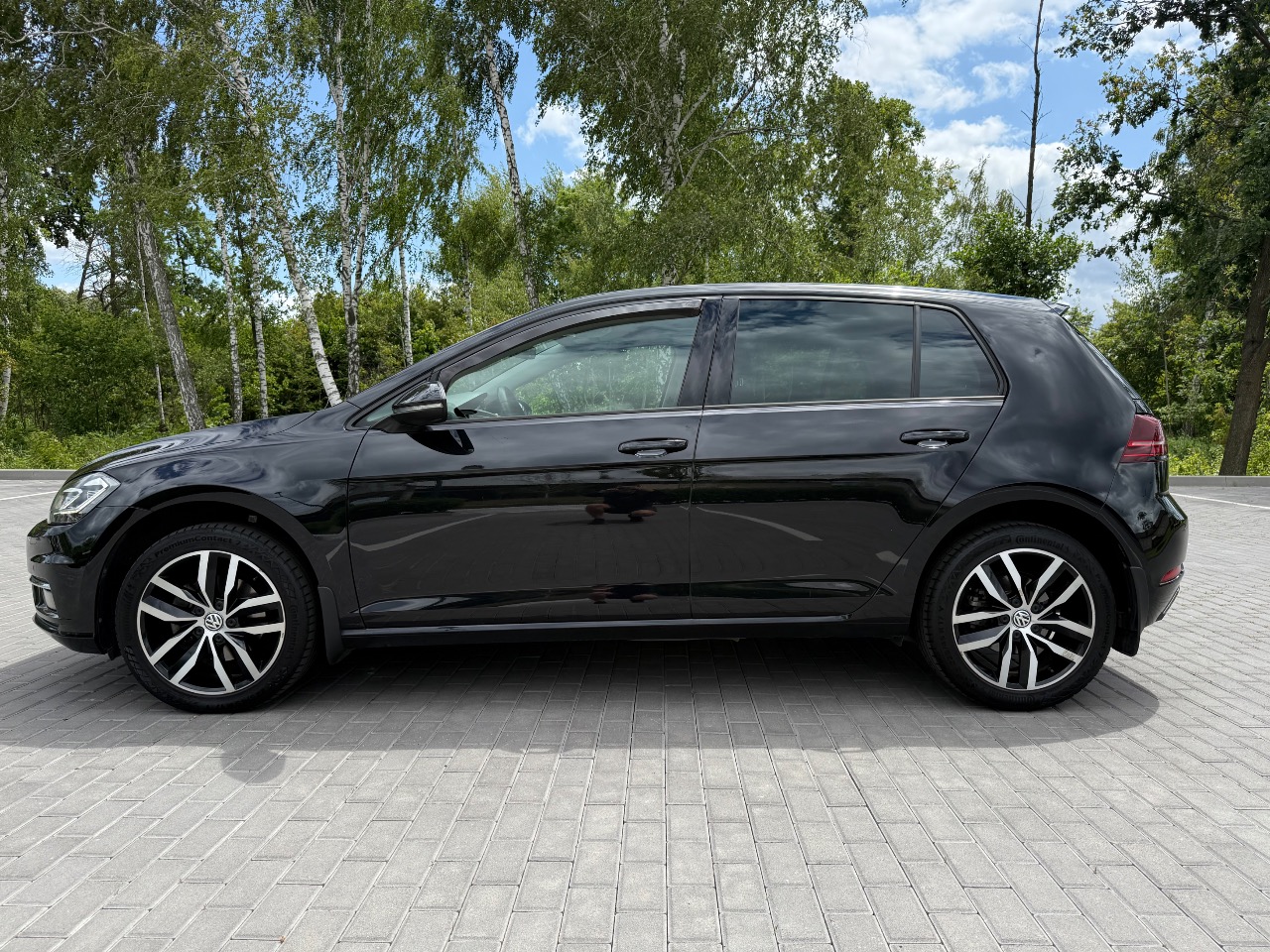 Volkswagen Golf - фото 11