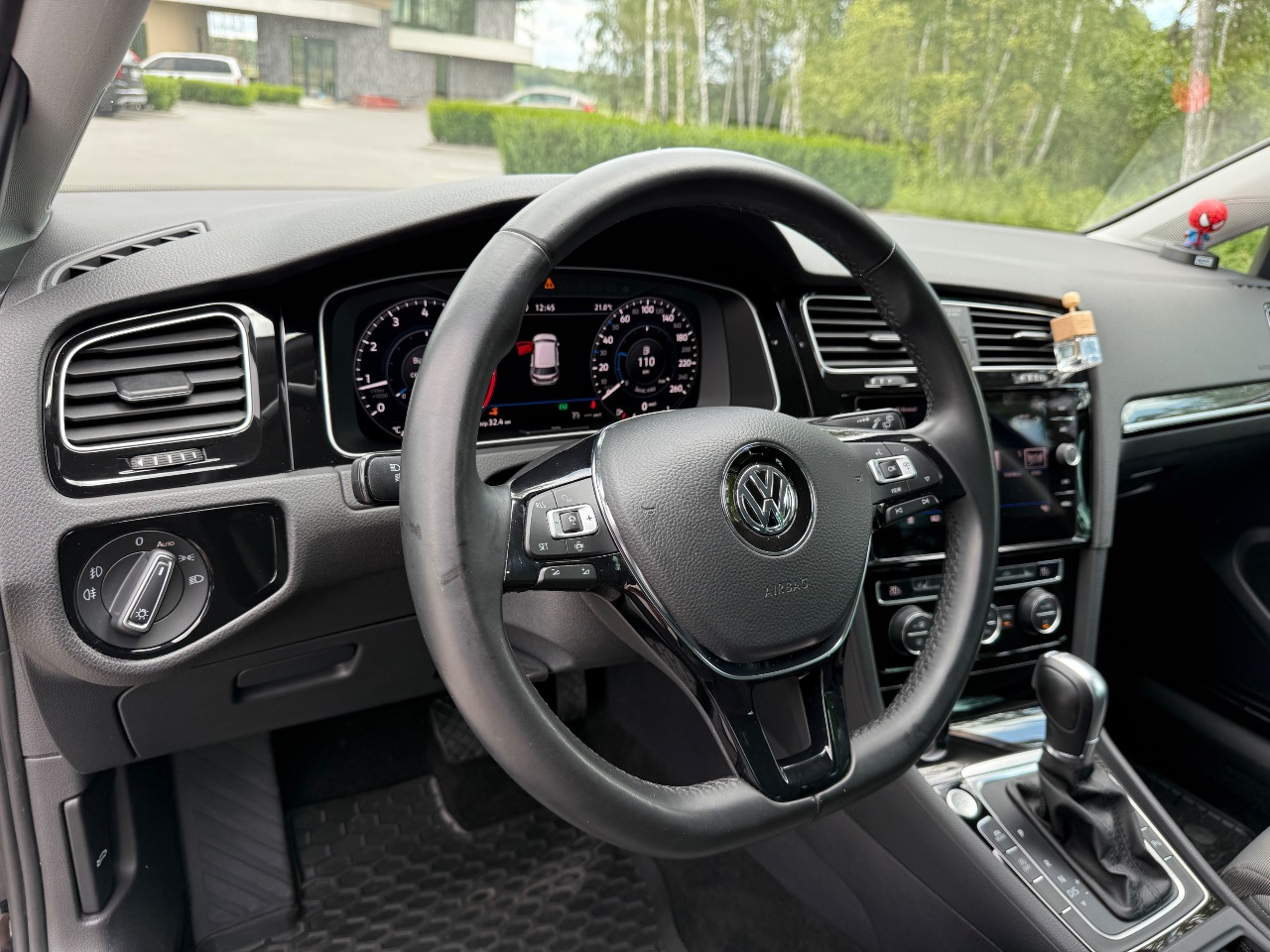 Volkswagen Golf - фото 16