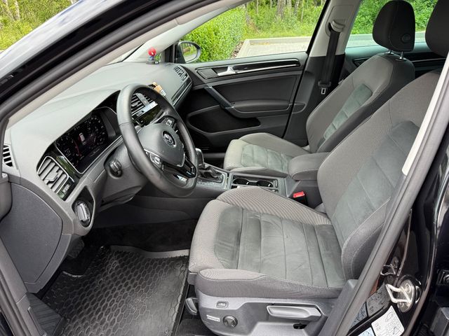 Volkswagen Golf - фото 5