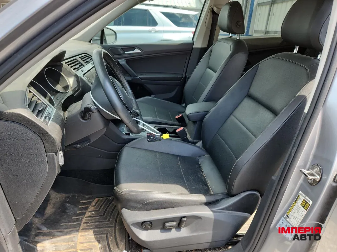 Volkswagen Tiguan - фото 7