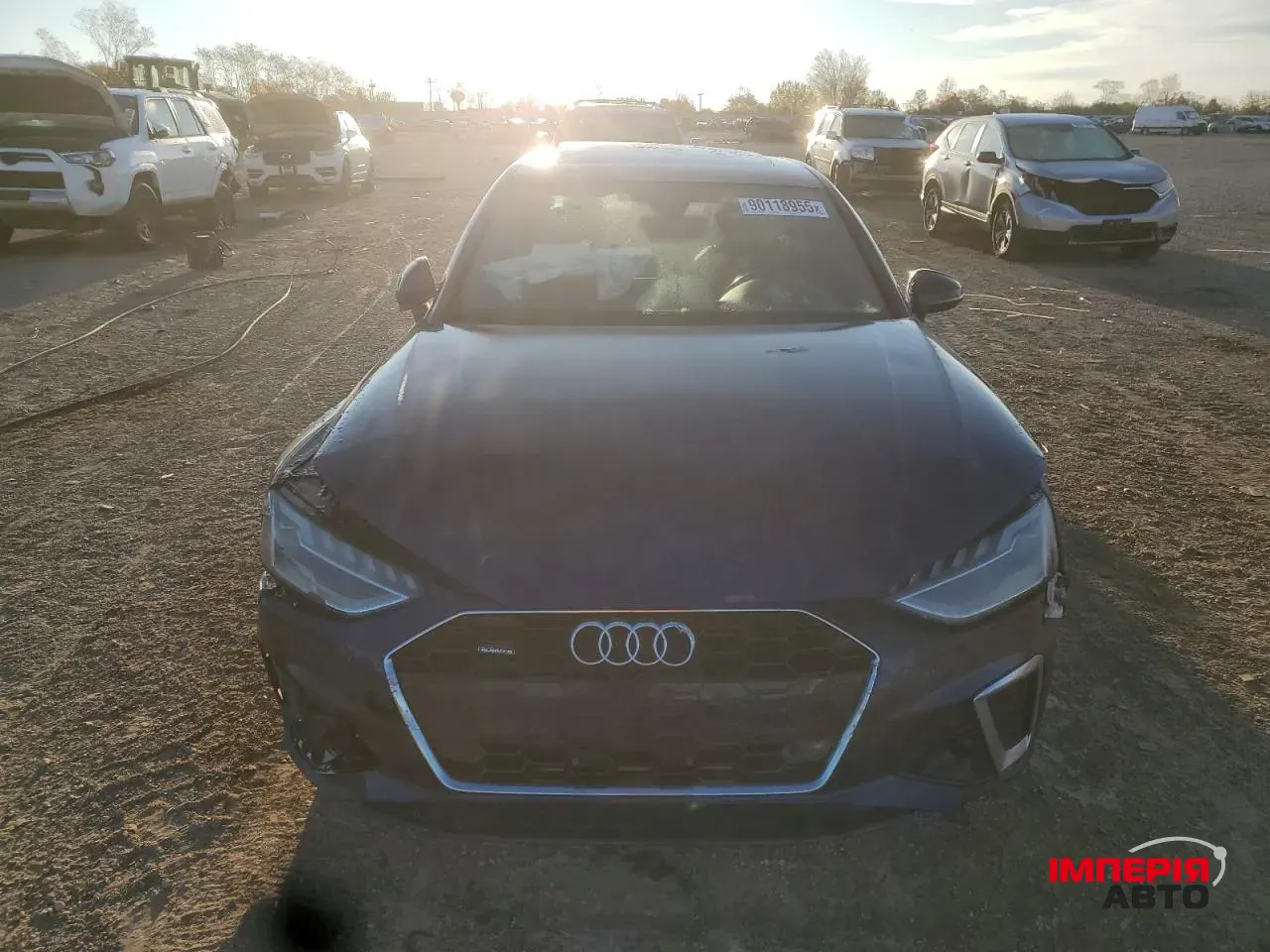 Audi A4 - фото 2
