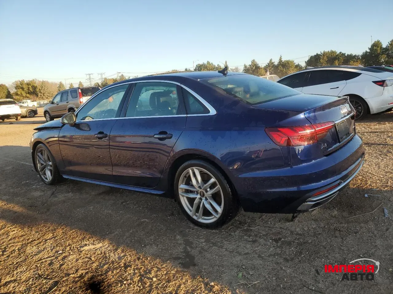 Audi A4 - фото 4