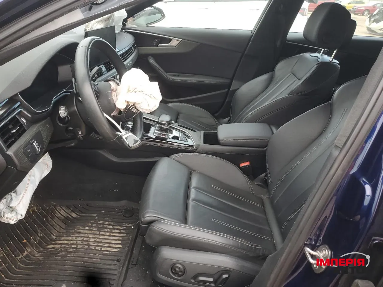 Audi A4 - фото 7