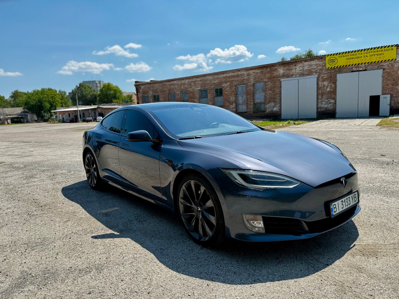 Tesla Model S - фото 17