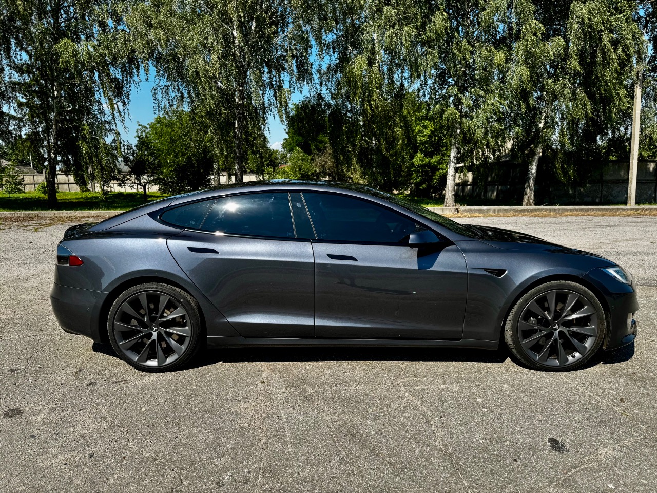 Tesla Model S - фото 3