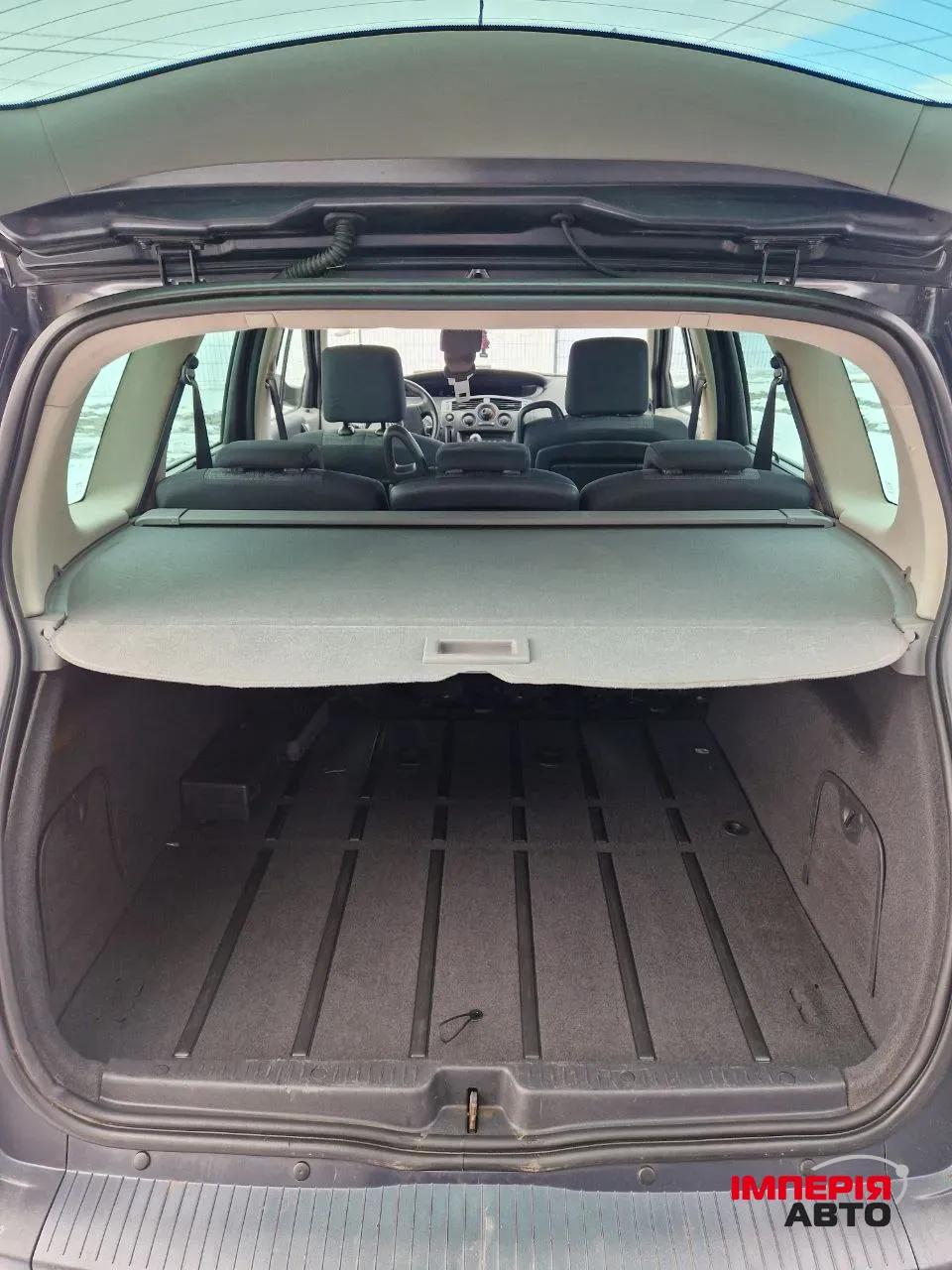 Renault Megane - фото 10