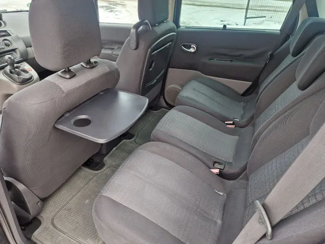 Renault Megane - фото 4