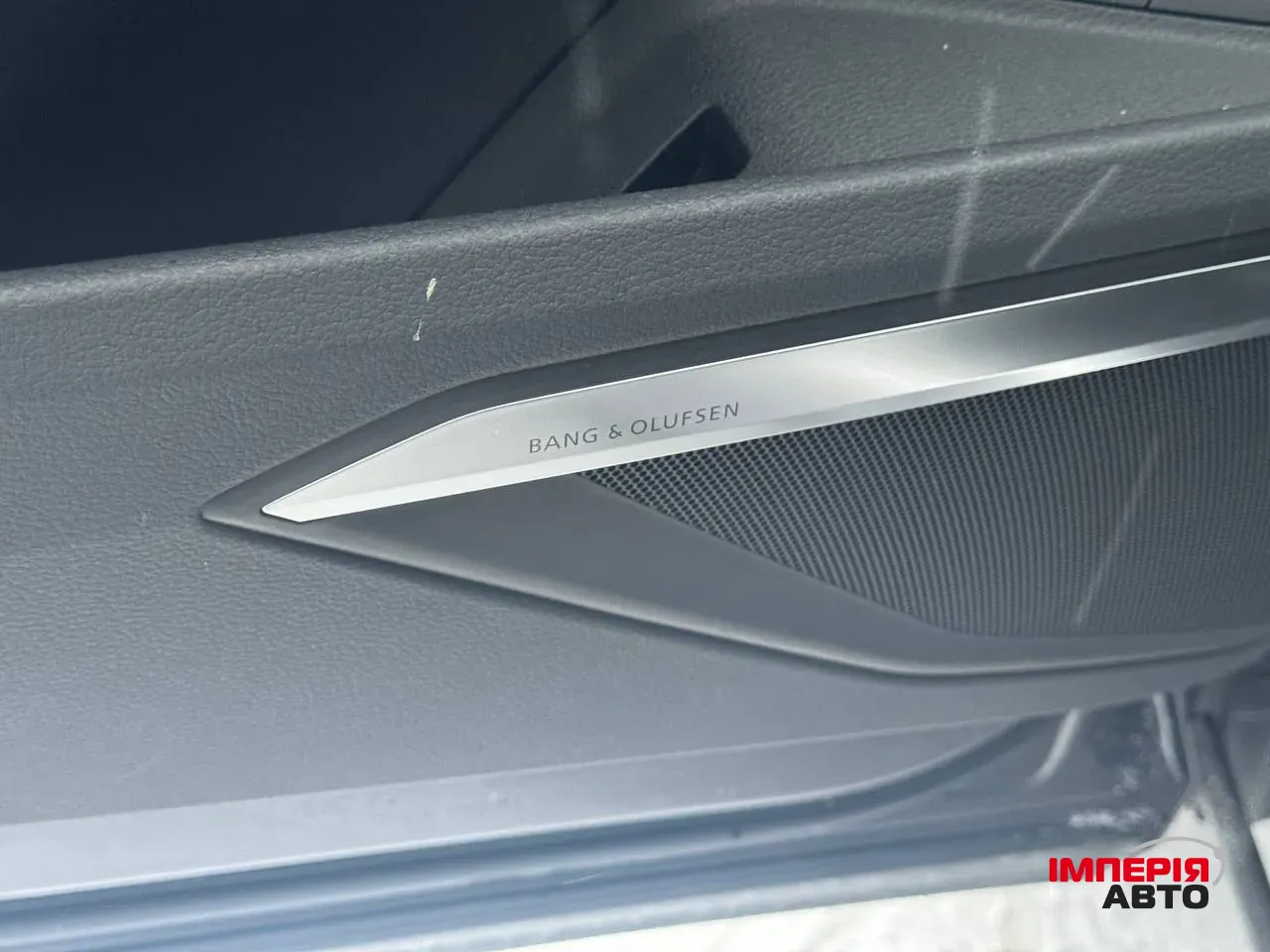 Audi e-tron - фото 22