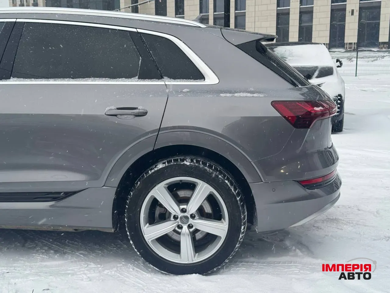 Audi e-tron - фото 13