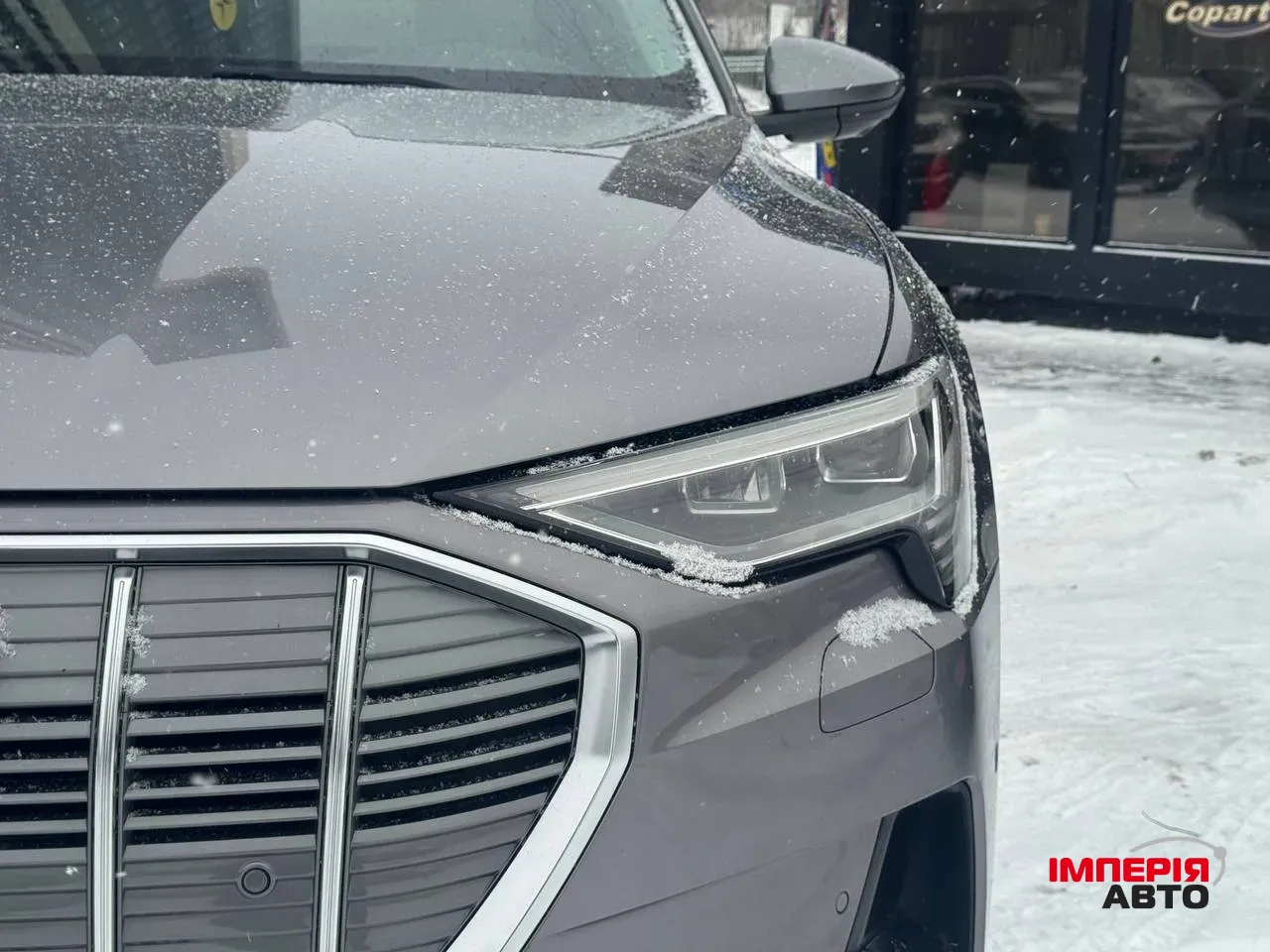 Audi e-tron - фото 15